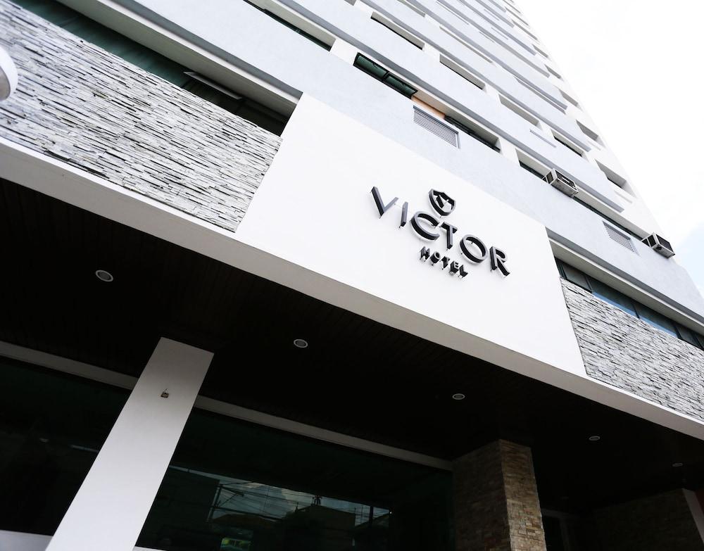 The Victor Hotel Makati City Zewnętrze zdjęcie
