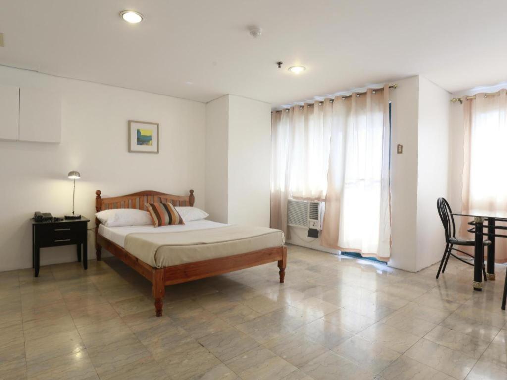 The Victor Hotel Makati City Zewnętrze zdjęcie