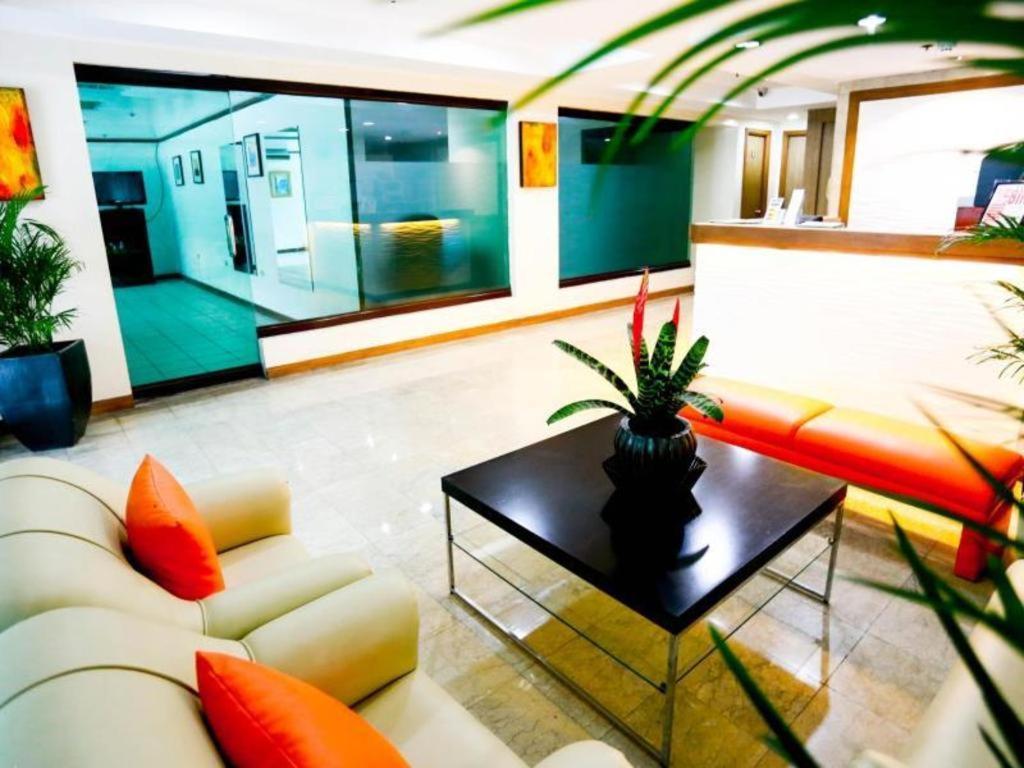The Victor Hotel Makati City Zewnętrze zdjęcie
