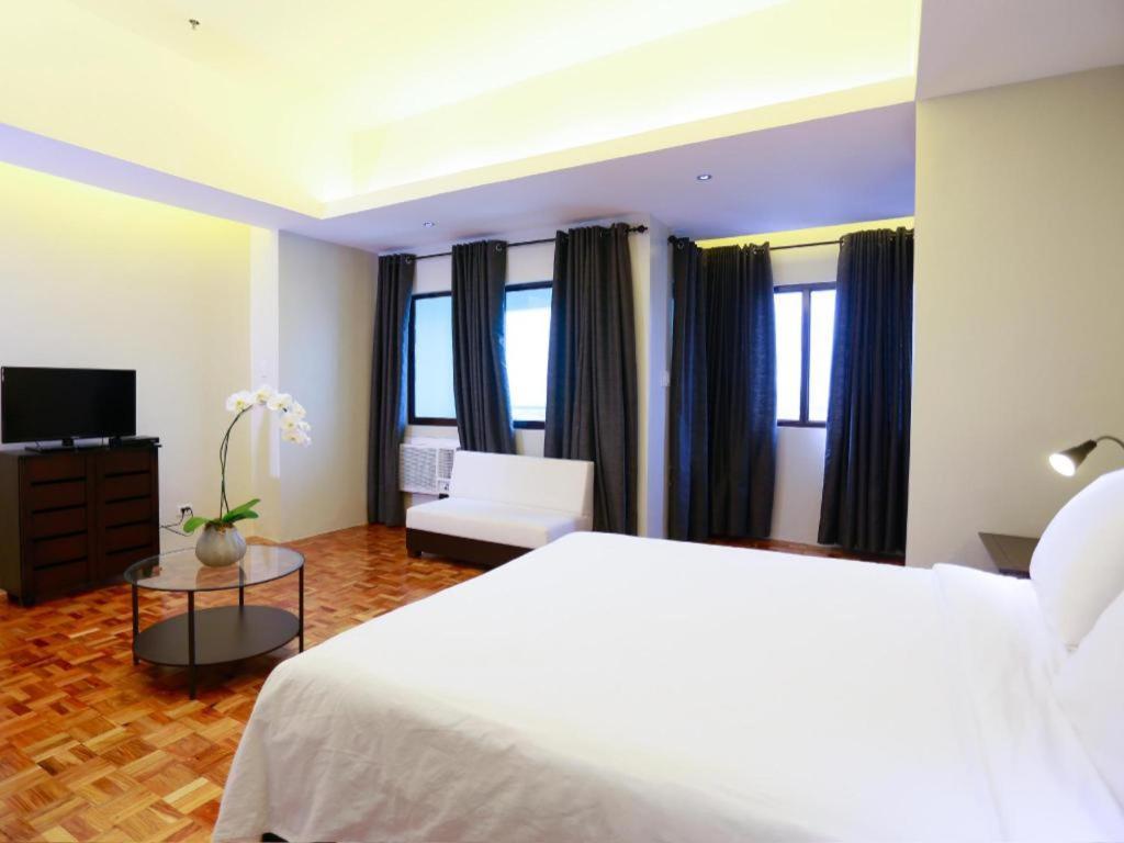 The Victor Hotel Makati City Zewnętrze zdjęcie